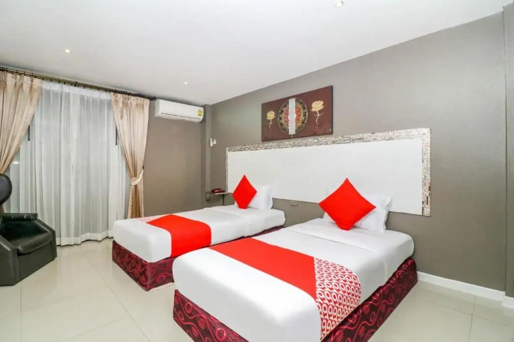 Standard Twin room