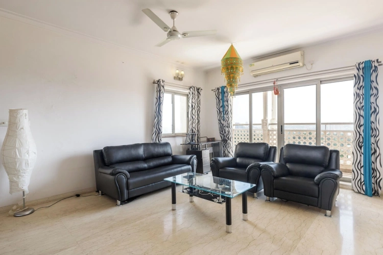 2 Bedrooms Apartment with balcony
