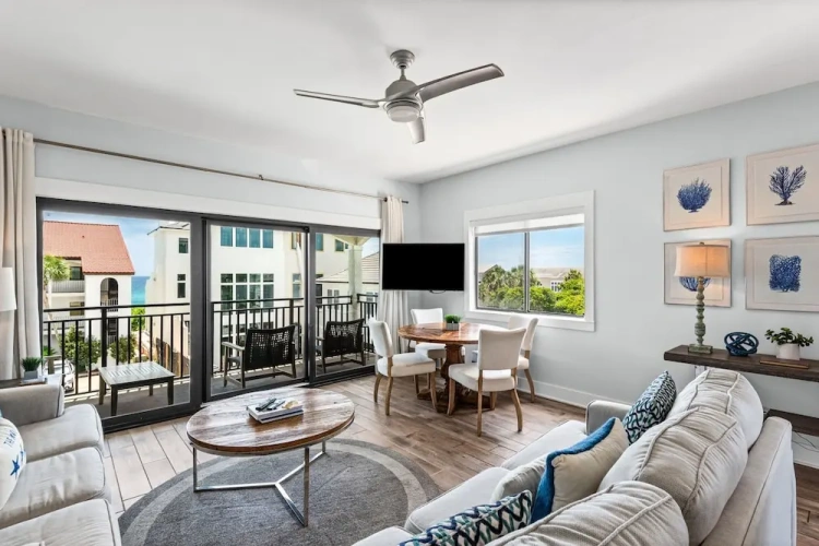 Standard room with balcony and with ocean view