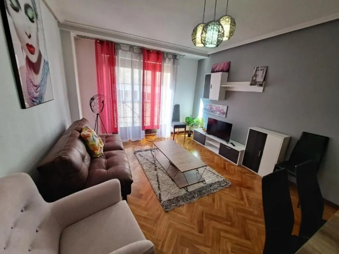 3 Bedrooms Apartment