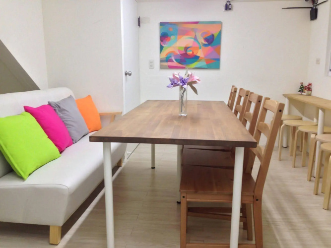 Pineapple Backpackers Hostel