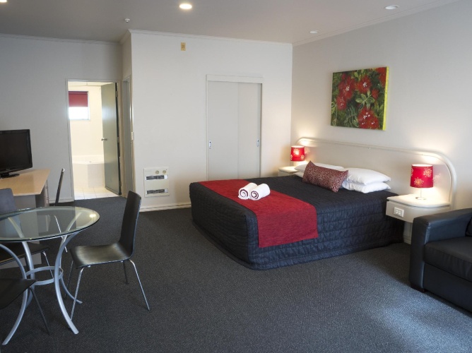 1 Bedroom Suite