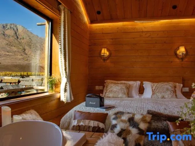 Standard Double room with view
