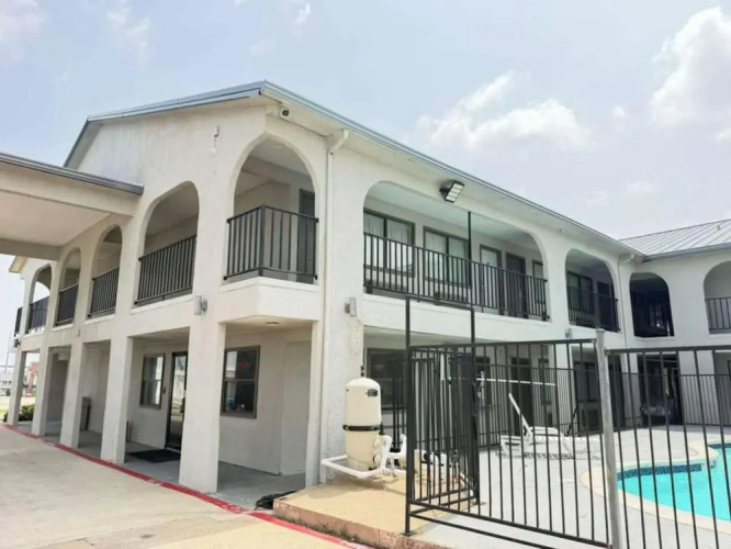 Delux Inn Mesquite Near I-30 Dallas - Mesquite, TX