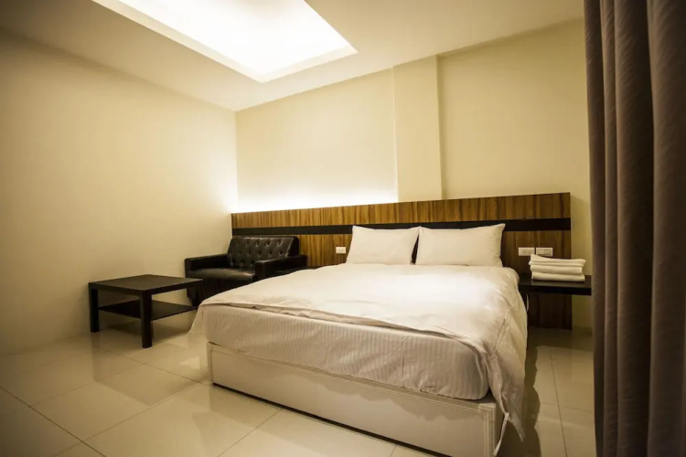 Ice homestay