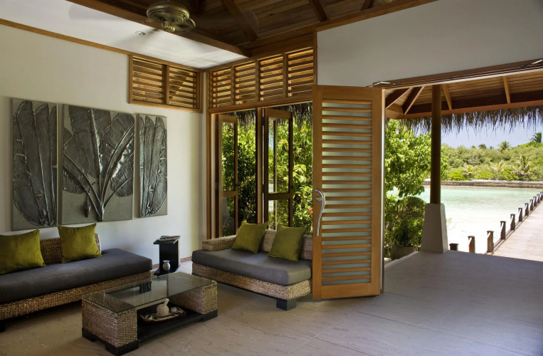 Sheraton Maldives Full Moon Resort & SpaOver view