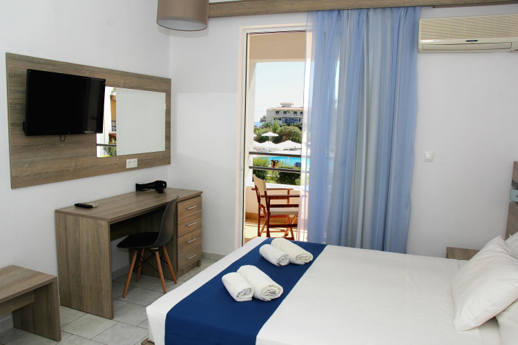 Lardos Bay