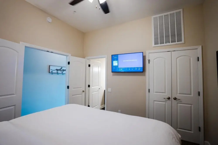 1 Bedroom Lake View Villa - Unit 504