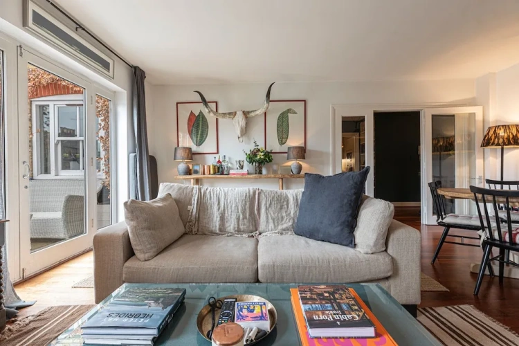 2 Bedrooms Apartment with balcony
