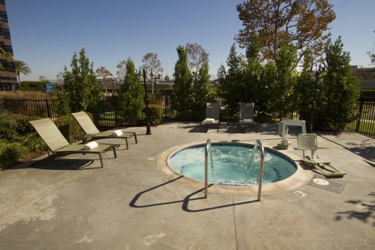 DoubleTree by Hilton Orange County Airport photo 20