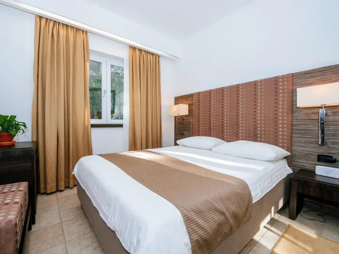 Zaton Apartment Near Sea Beach
