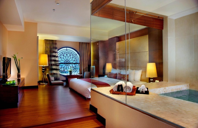 Standard room with view