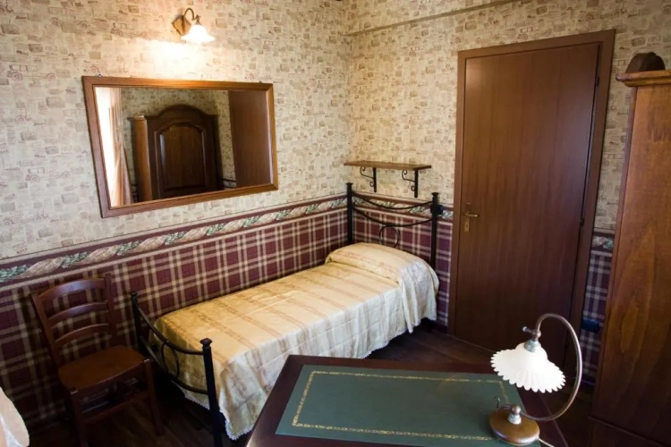 Standard Single room with view