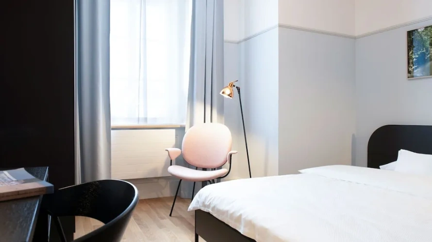 Grand room