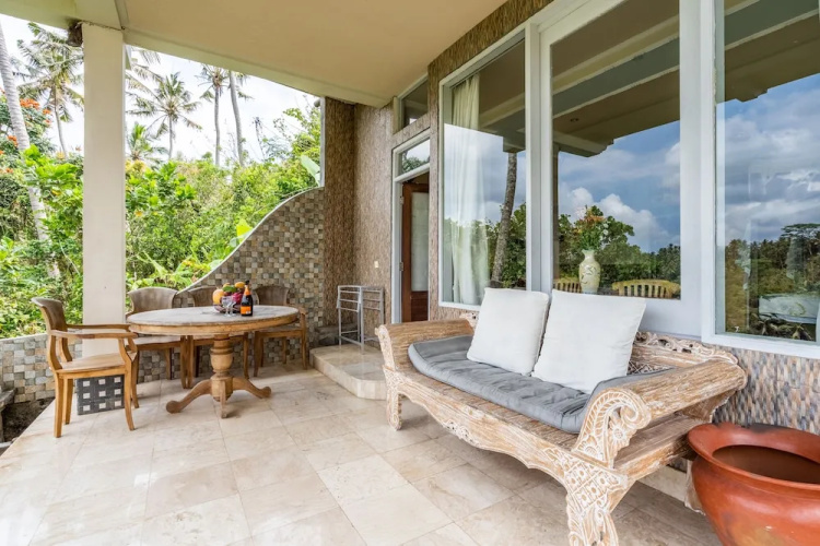 Tirta Asri Ubud Villa