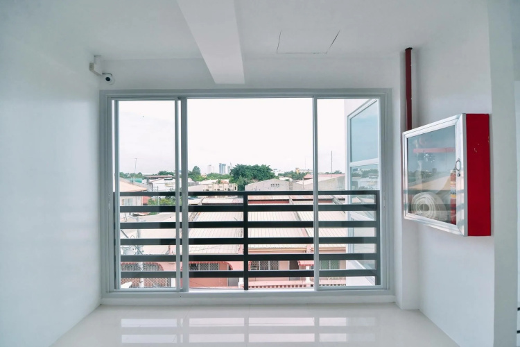 The Strand Suites and Dormitel