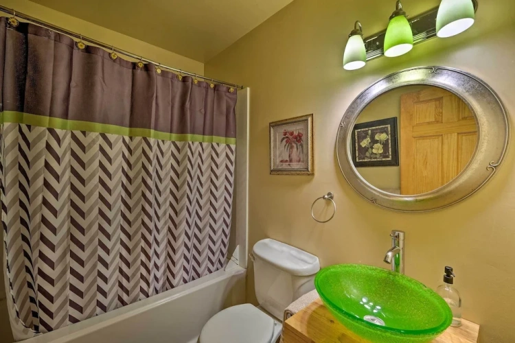 3 Bedrooms Cottage