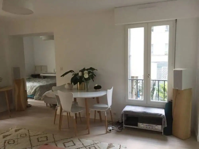 Flat In Le Marais With 2 Bedrooms