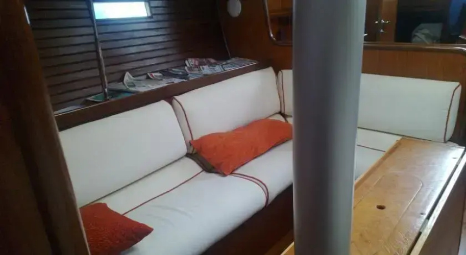 Sailing Boat Oceanis 39 Yacht Charter