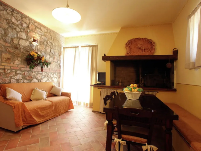 Authentic Villa With Swimming Pool in Grosseto