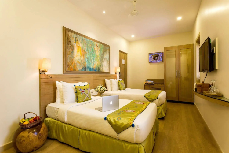 Le Sutra Hotel
