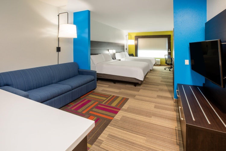 Quadruple Suite