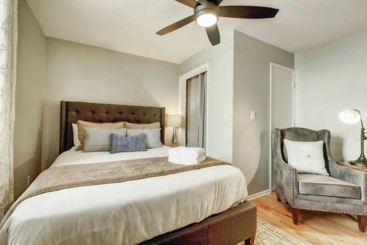 New Charming Denver Apt 2BD Sleeps 6 Great Location!
