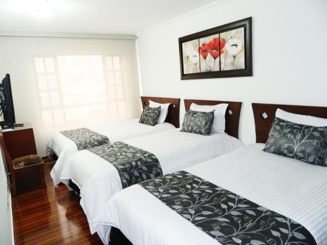 Standard Triple room