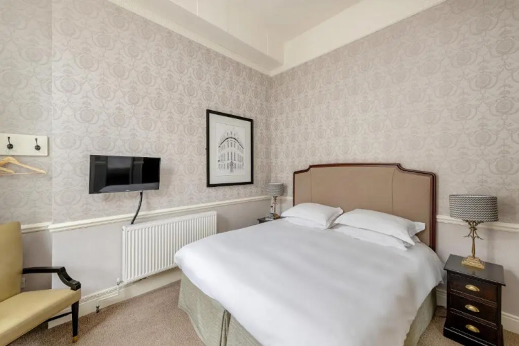The Royal Hotel