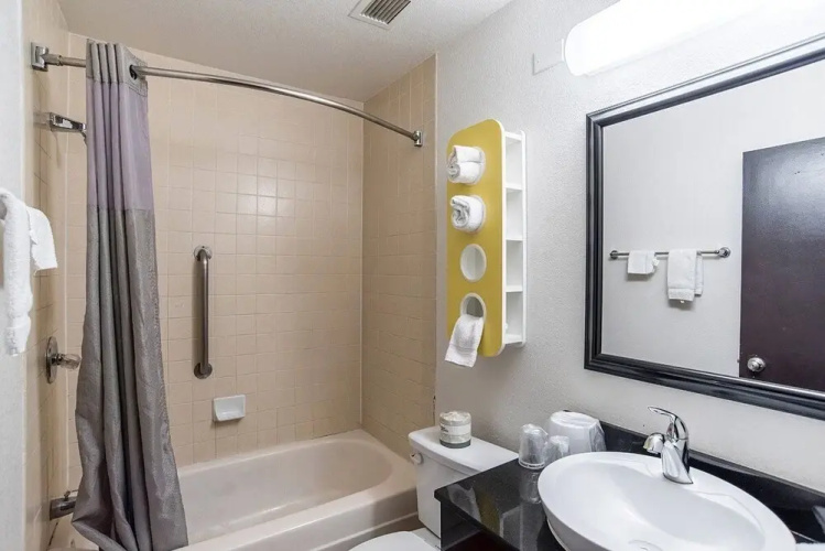 Ocotillo Apartments & Hotel