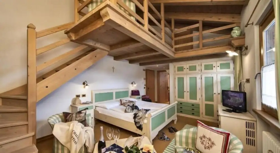 Suite with balcony
