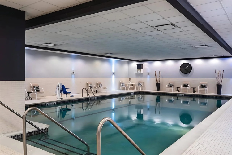 Renaissance Chicago O'hare Suites Hotel photo 16