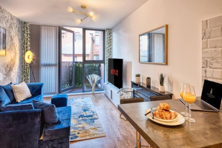 1 Bedroom Apartment