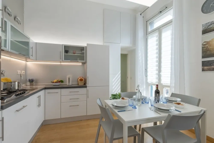 Apartment with city view