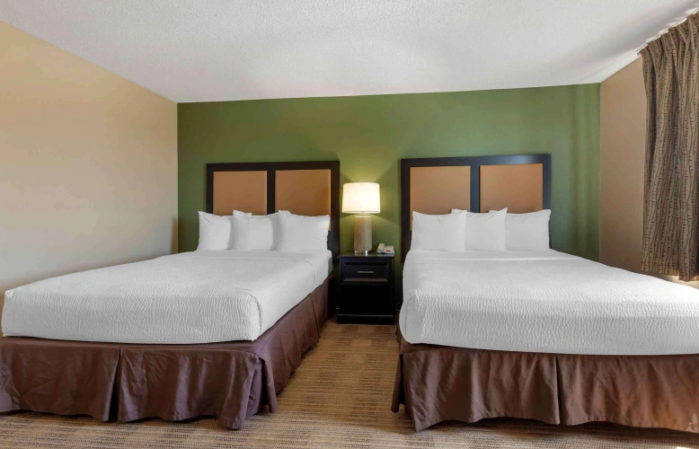 1 Bedroom Quadruple Suite
