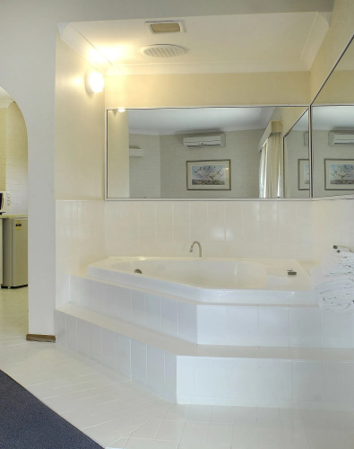 Hamilton’s Queanbeyan Motel