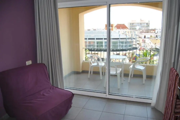 Standard Triple room with balcony