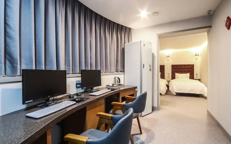 Busan Oncheonjang Hotel Mithuna