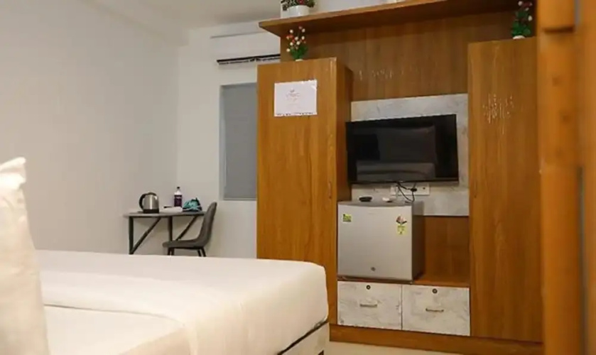 Fabhotel Athidhi
