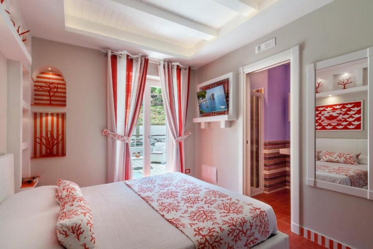 Standard Double room with balcony and with sea view