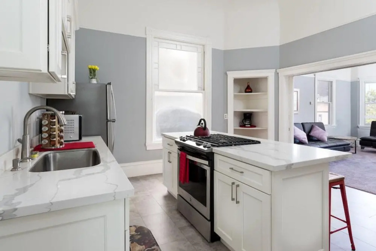 Large and Lovely 3 Bedroom Flat