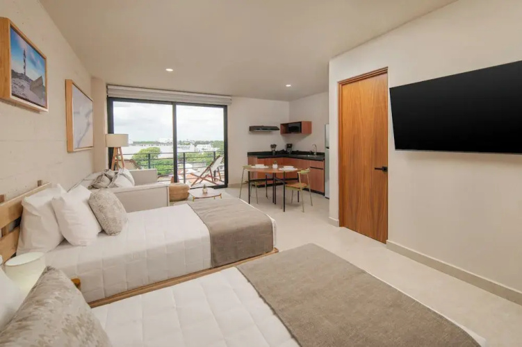 Everglades Suites