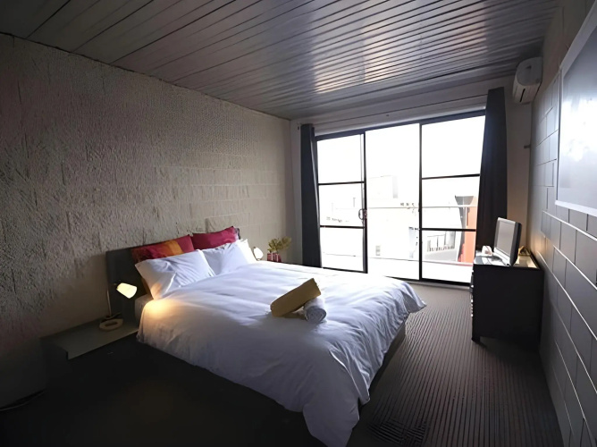 Summer House Backpackers Melbourne