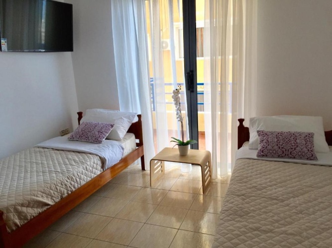 2 Bedrooms Apartment
