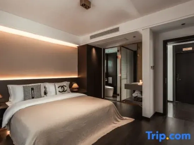 Standard Double room with courtyard view