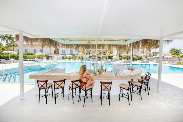 Long Beach Villas
