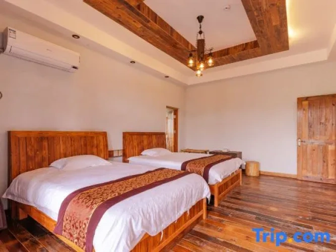 Standard Quadruple room with balcony