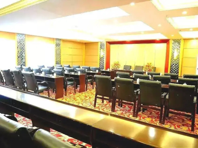 Salong Hotel