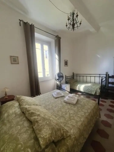 Classic Triple room with garden view