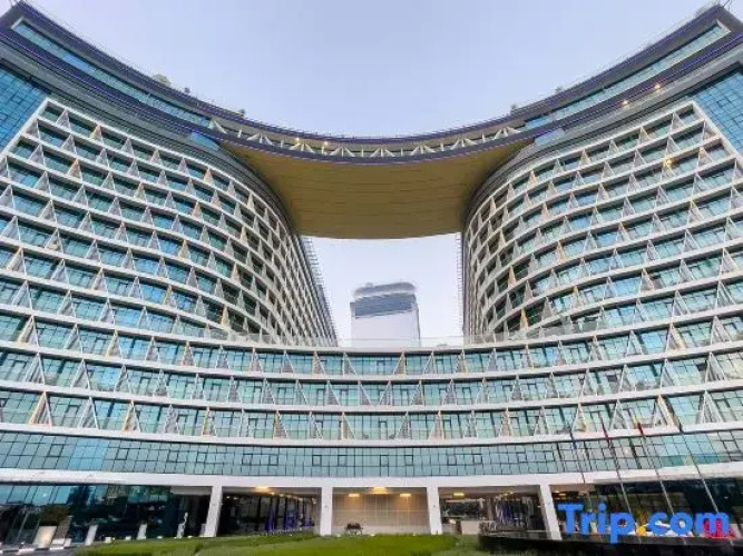 Chic Studio in Popular Seven Palm Complex